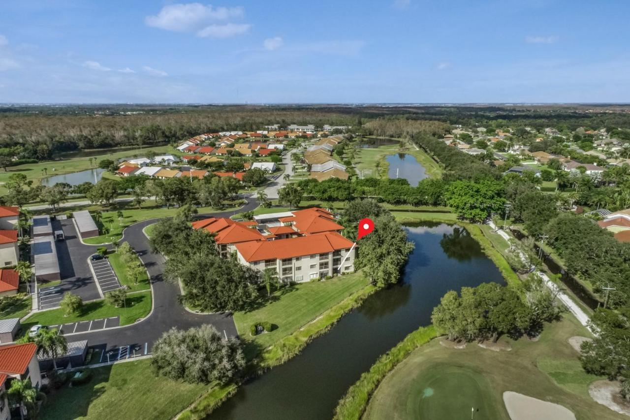 Cross Creek Lakeside Hotel Fort Myers Exterior photo